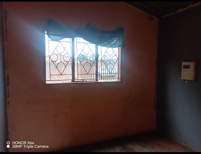 2 BEDROOM HOUSE FOR SALE IN SOSHANGUVE SOUTH